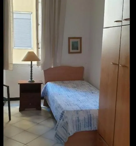 Casa Vacanze Cagliari ホームステイ *